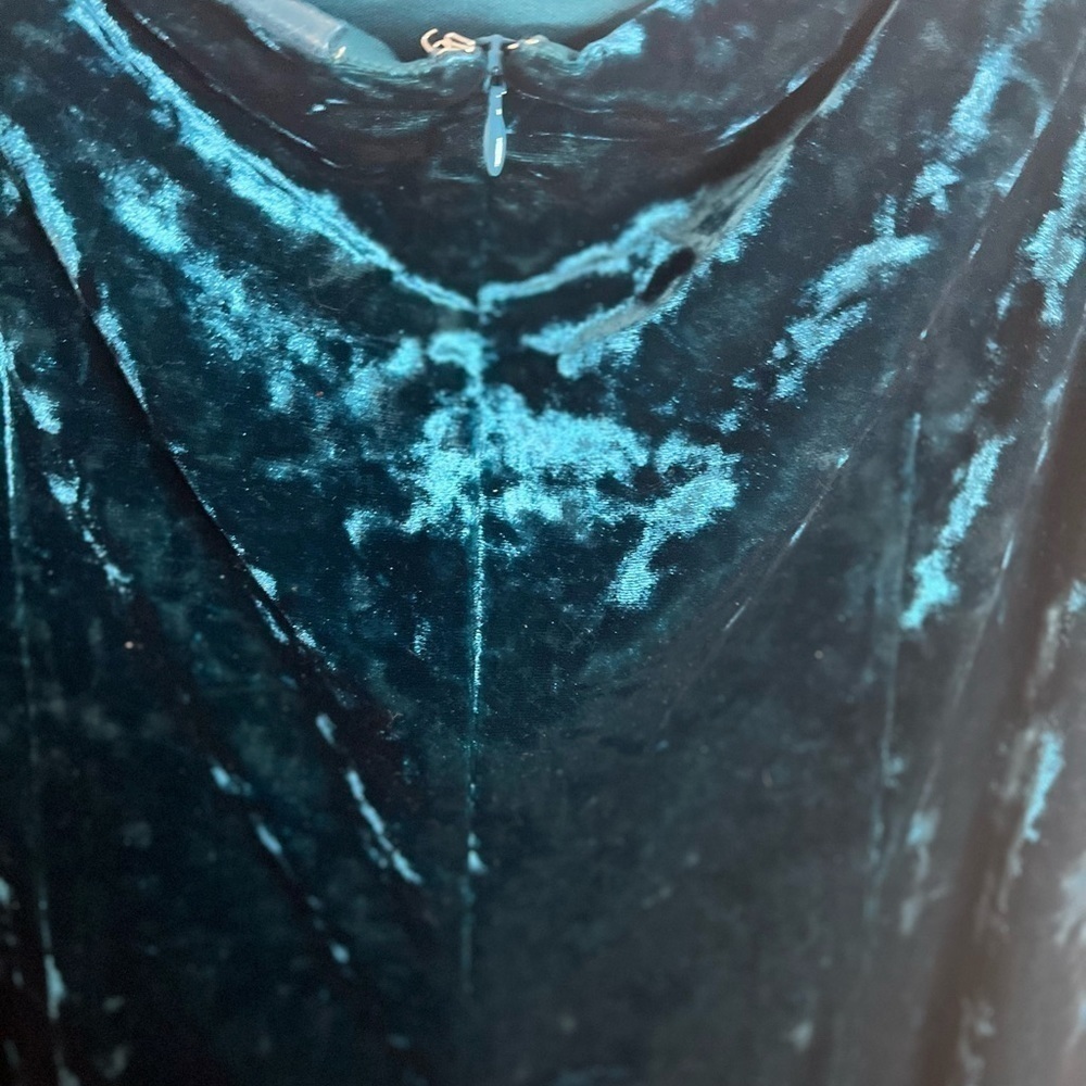 Eliza J blue crushed velvet off the shoulder dress 16w - Picture 6 of 7
